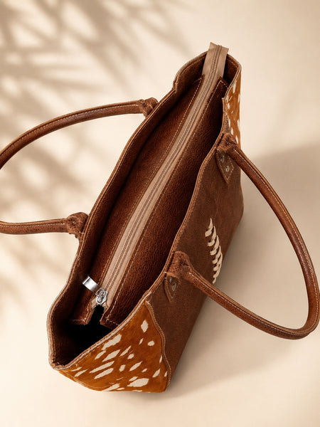 Cartera MELODY color tabaco y print vista interior con cierre